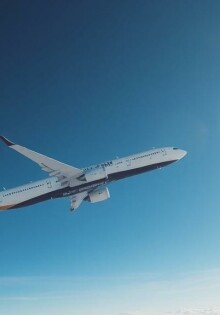 В какой день лучше покупать авиабилеты и как не переплатить за поездку
