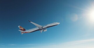 В какой день лучше покупать авиабилеты и как не переплатить за поездку