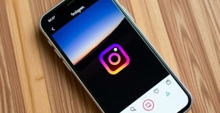 Как тайно смотреть сторис в Instagram: что действительно работает и зачем это нужно знать