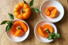 Блюда из хурмы: вкусные и необычные рецепты